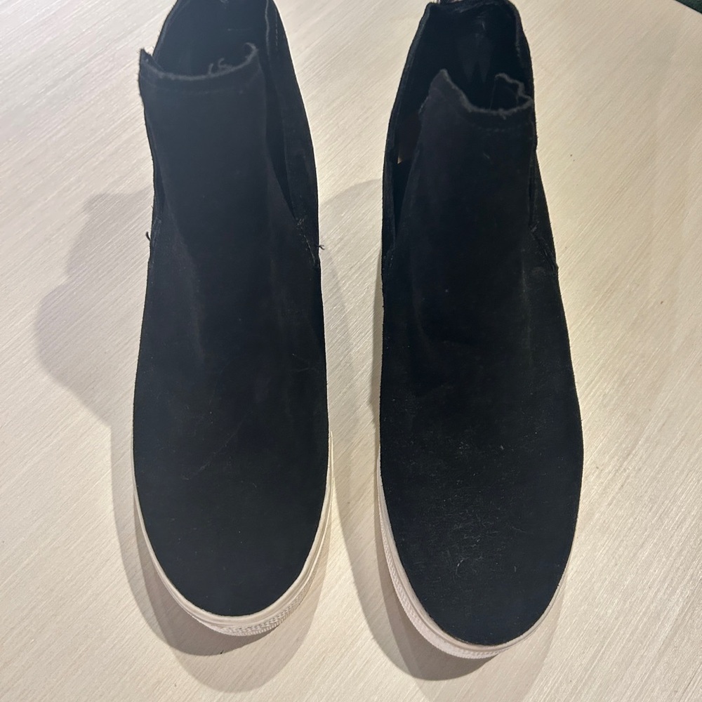Dolce Vita Walker Women’s Wedge sneaker - Picture 3 of 4